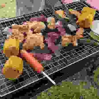 BBQで焼く肉と野菜